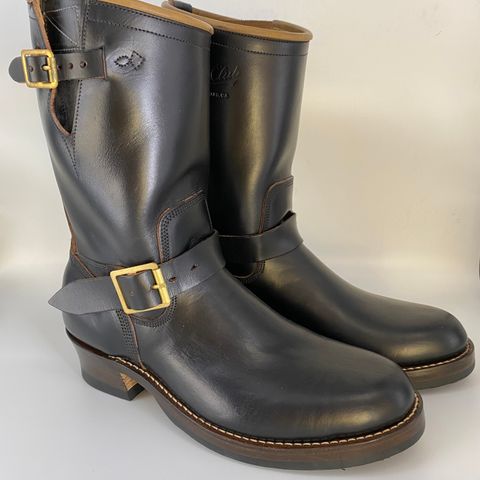 Role Club Engineer Boots in Horween Black Chromexcel