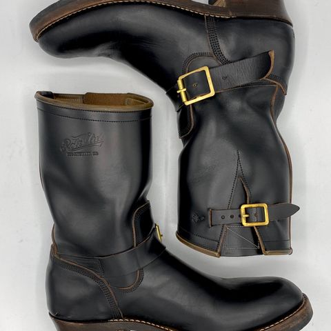 Role Club Engineer Boots in Horween Black Chromexcel