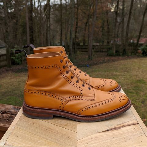 Tricker's Stow Country Boot in Acorn Antique