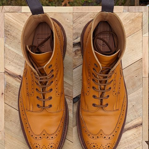 Tricker's Stow Country Boot in Acorn Antique