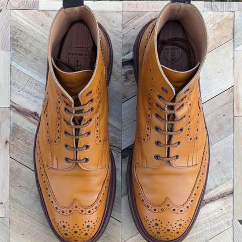 Tricker's Stow Country Boot in Acorn Antique