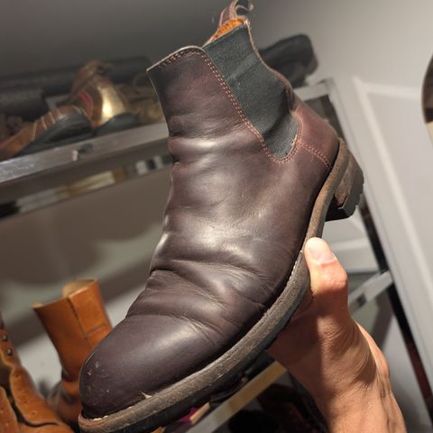 Bordon Isidro in Wickett & Craig Burgundy Oiled Latigo