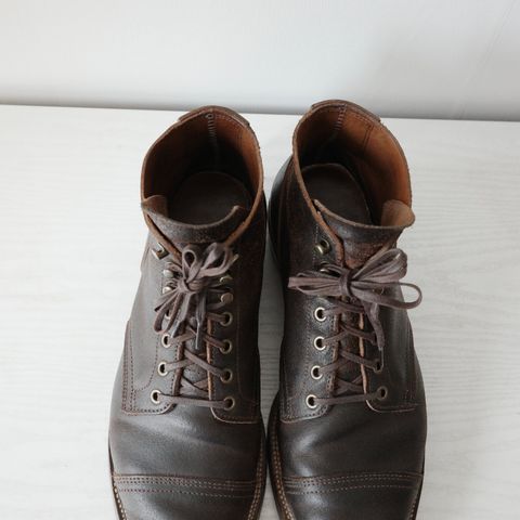 XBXS Derby Boots in Horween Dark Brown Waxed Flesh