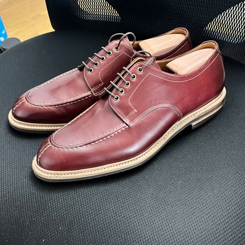 Meermin Split Toe Derby in Du Puy Burgundy Box Calf
