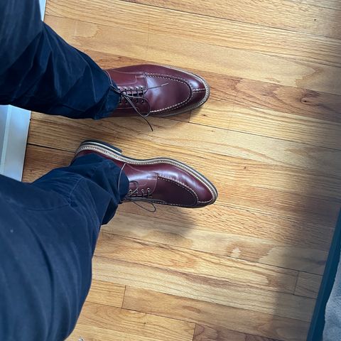 Meermin Split Toe Derby in Du Puy Burgundy Box Calf