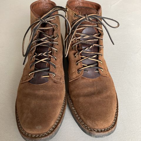 View photo of Wesco Johannes in Seidel Brown Domain Roughout