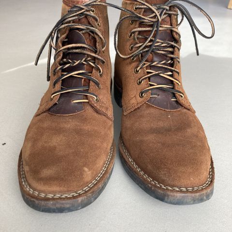 View photo of Wesco Johannes in Seidel Brown Domain Roughout