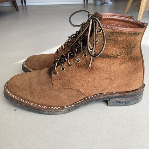 View photo of Wesco Johannes in Seidel Brown Domain Roughout