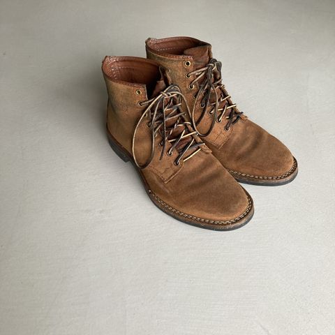 View photo of Wesco Johannes in Seidel Brown Domain Roughout