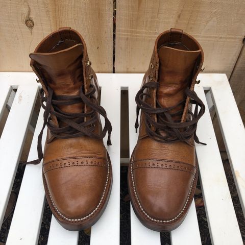 Santalum Service Boot