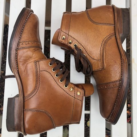 Santalum Service Boot