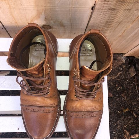 Santalum Service Boot