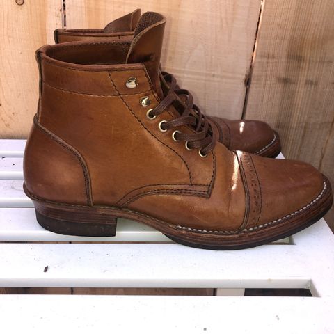 Santalum Service Boot