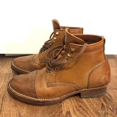 Santalum Service Boot