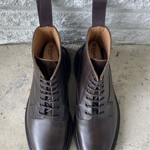 Tricker's Burford Plain Derby Boot