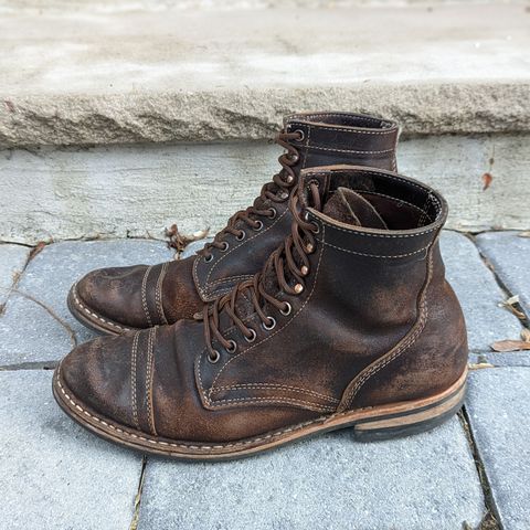 View photo of White's MP-M1TC in Horween Dark Brown Waxed Flesh