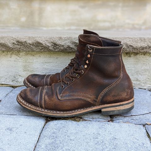 View photo of White's MP-M1TC in Horween Dark Brown Waxed Flesh