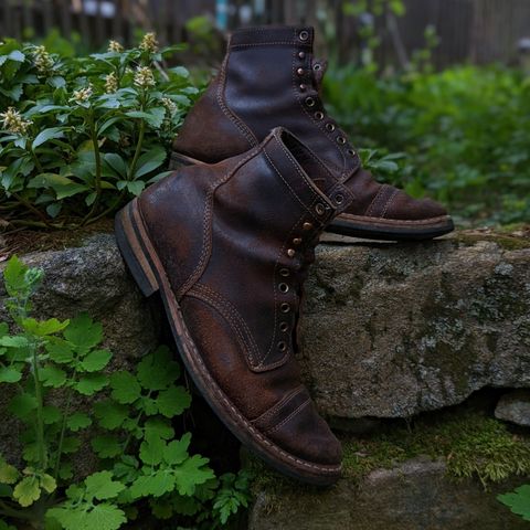 View photo of White's MP-M1TC in Horween Dark Brown Waxed Flesh