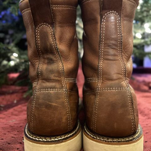 Thorogood 8" Moc Toe