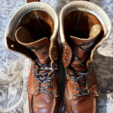 Thorogood 8" Moc Toe