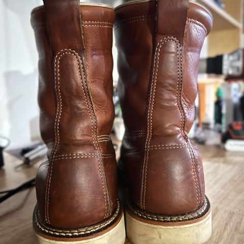 Thorogood 8" Moc Toe