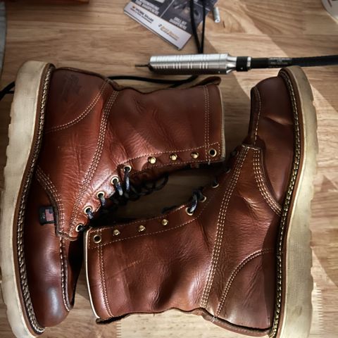 Thorogood 8" Moc Toe