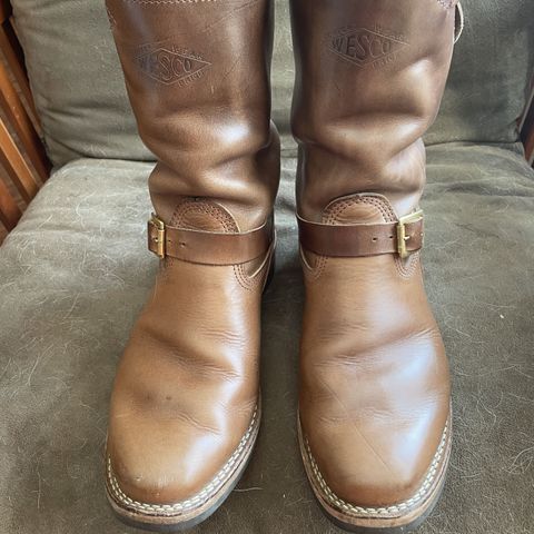 View photo of Wesco Mister Lou in Horween Natural Chromexcel