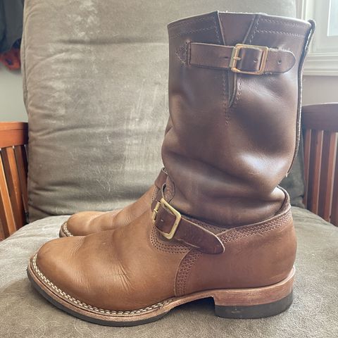 View photo of Wesco Mister Lou in Horween Natural Chromexcel