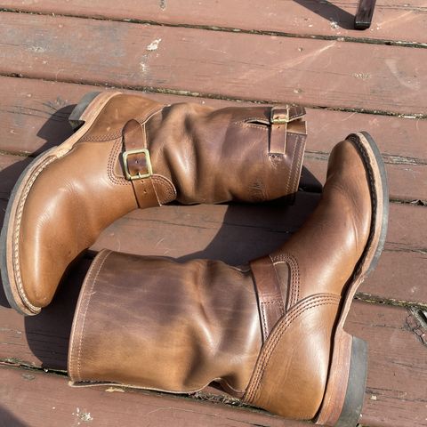 View photo of Wesco Mister Lou in Horween Natural Chromexcel