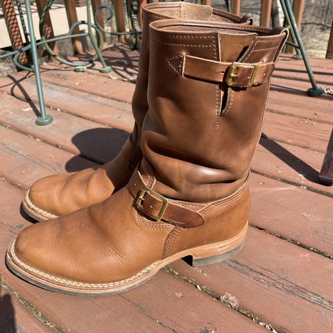 View photo of Wesco Mister Lou in Horween Natural Chromexcel