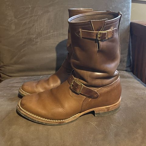 View photo of Wesco Mister Lou in Horween Natural Chromexcel