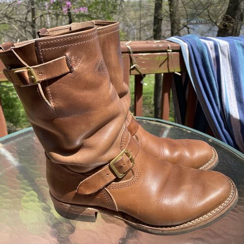 View photo of Wesco Mister Lou in Horween Natural Chromexcel