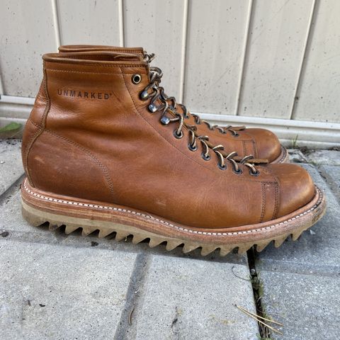 Unmarked Archie Boots