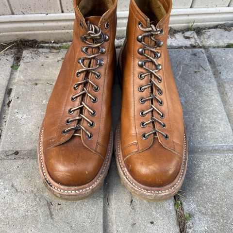 Unmarked Archie Boots