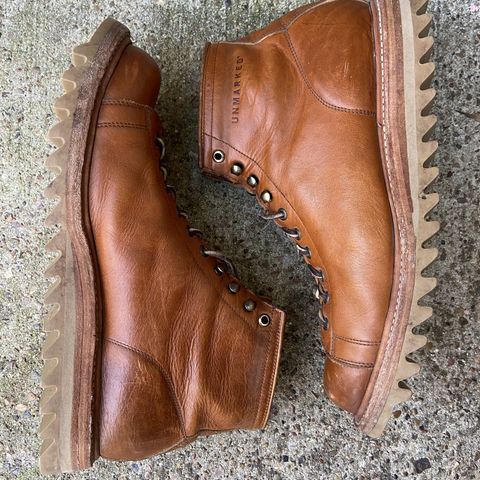 Unmarked Archie Boots