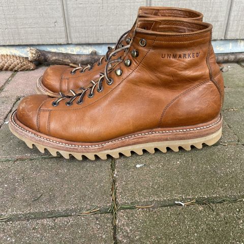 Unmarked Archie Boots