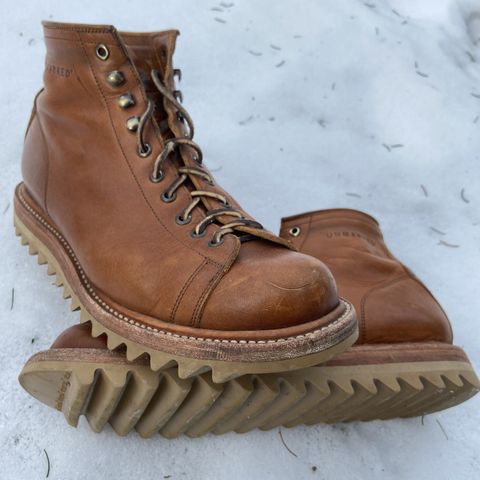 Unmarked Archie Boots
