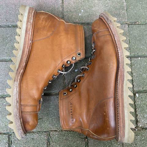 Unmarked Archie Boots
