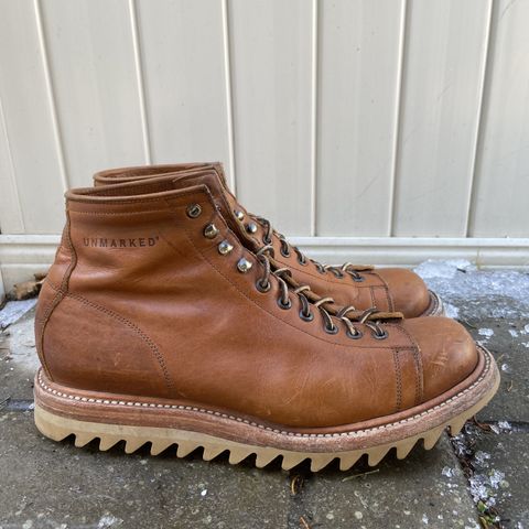 Unmarked Archie Boots
