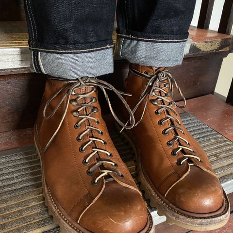 Unmarked Archie Boots