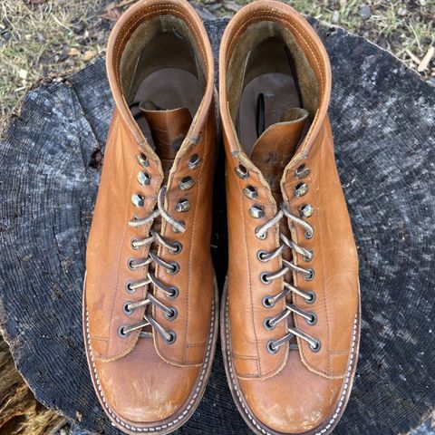 Unmarked Archie Boots