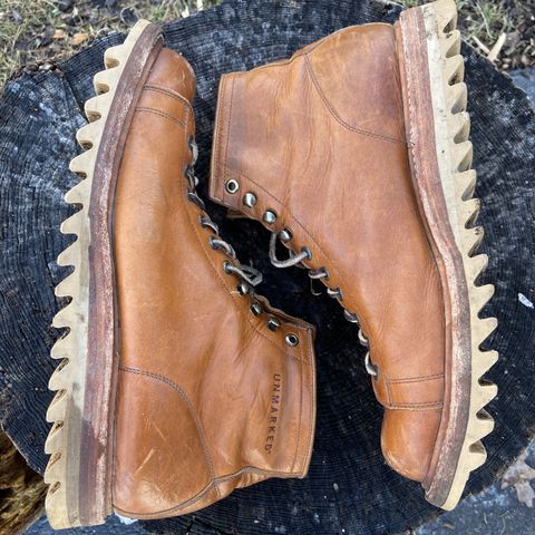 Unmarked Archie Boots