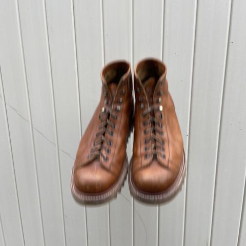 Unmarked Archie Boots