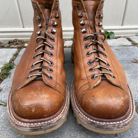 Unmarked Archie Boots