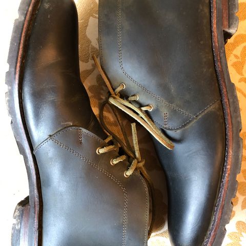 Search result thumbnail of Allen Edmonds Venture Chukka in Horween Olive Waxed Flesh