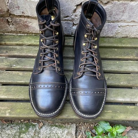 Search result thumbnail of Wesco Hendrik in Maryam Black Teacore Horsebutt