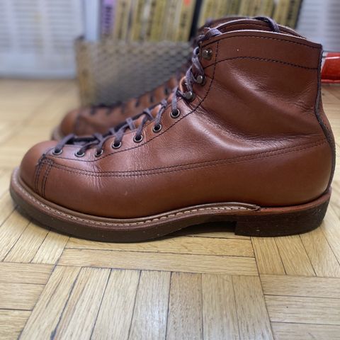 Search result thumbnail of Red Wing Lineman Boots in S.B. Foot Cigar Retan