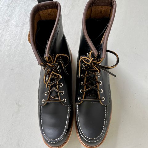 Red Wing 8-Inch Classic Moc in S.B. Foot Black Klondike