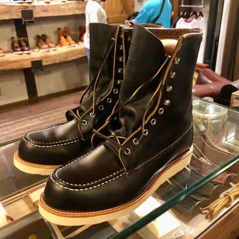 Red Wing 8-Inch Classic Moc in S.B. Foot Black Klondike