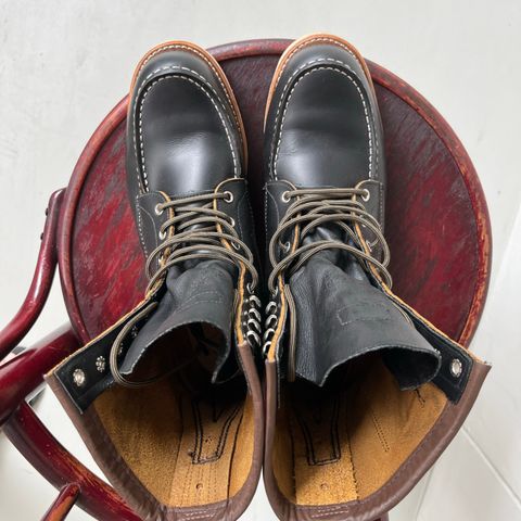 View photo of Red Wing 8-Inch Classic Moc in S.B. Foot Black Klondike